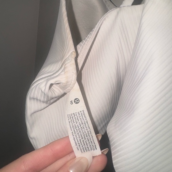 Size 10 Lululemon white Sports Bra - Picture 3 of 3